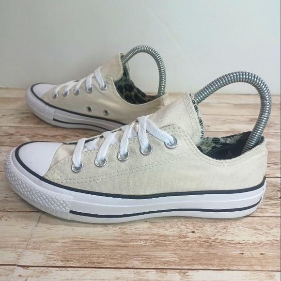 Converse All Stars Low Top Cream Black Animal Print Double Tongue Women's Size 6 - Picture 1 of 15